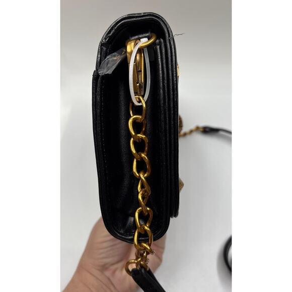 NWT Betsey Johnson Black XO Sybil Crossbody Clutch Gold/Bronze Black Chain Strap - Picture 10 of 15